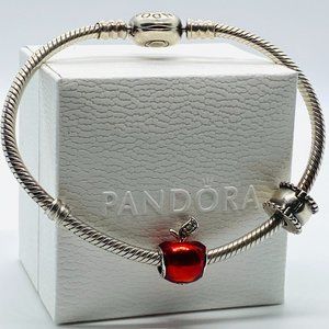 PANDORA Disney, Snow White's Apple Charm